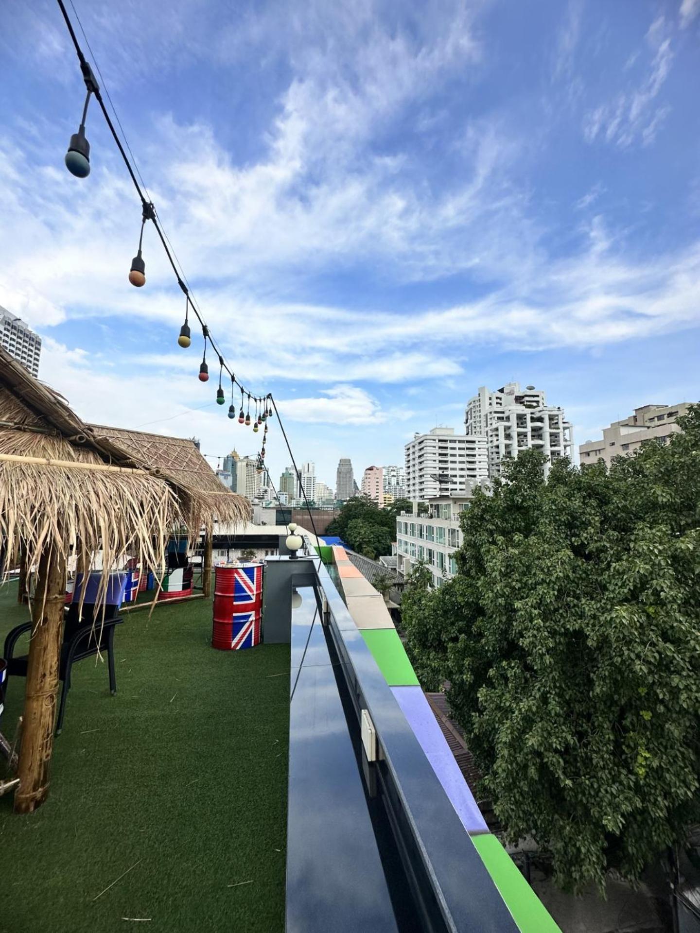 H-District Boutique Poshotel Bangkok Buitenkant foto