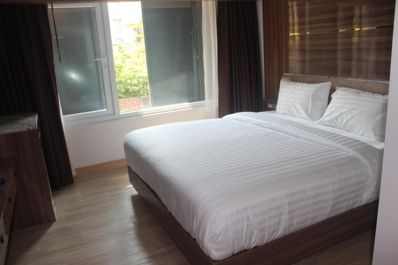 H-District Boutique Poshotel Bangkok Buitenkant foto