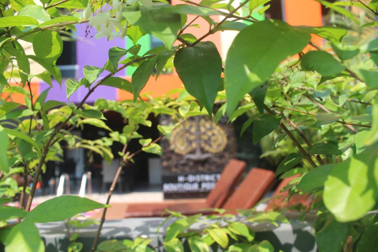 H-District Boutique Poshotel Bangkok Buitenkant foto